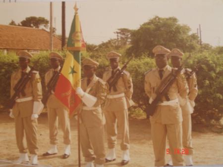 cérémonie de sortie drapeau et sa garde